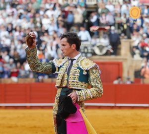 La firmeza y la seguridad de Luque destacan en Sevilla