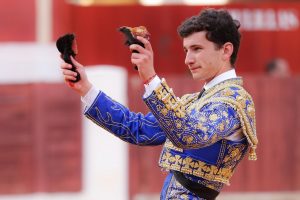 Excelente y triunfal novillada en Lucena