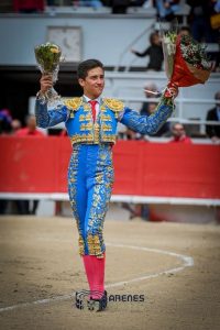 Tomás Bastos y Víctor destacaron en la novillada de Arles