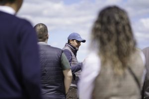 Sergio Pérez acerca el rejoneo a los jóvenes de Salamanca