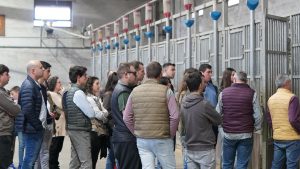 Sergio Pérez acerca el rejoneo a los jóvenes de Salamanca