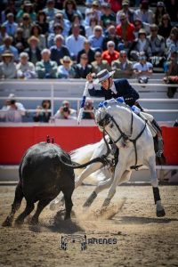 Triunfo de los tres rejoneadores en Arles