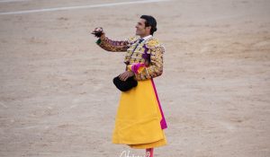 Oreja para Emilio de Justo y sinfonía por naturales de Tomás Rufo