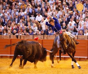 Diego Ventura y Guillermo Hermoso, oreja en Sevilla