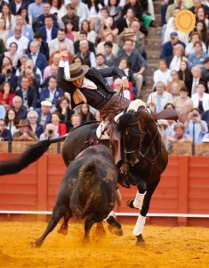 Diego Ventura y Guillermo Hermoso, oreja en Sevilla