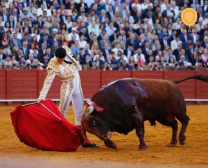 Morante, Manzanares y Talavante tocan pelo en Sevilla
