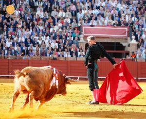 Faena para el recuerdo de Miguel Ángel Perera en Sevilla
