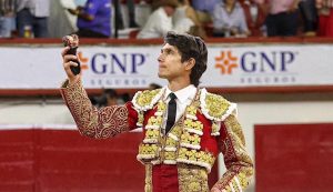 Castella y Diego Sánchez, orejas en Aguascalientes