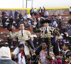Joaquín Galdós y José Garrido, llenan y cautivan en Coaza