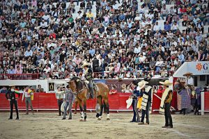 Resultado de la corrida charro-taurina de León