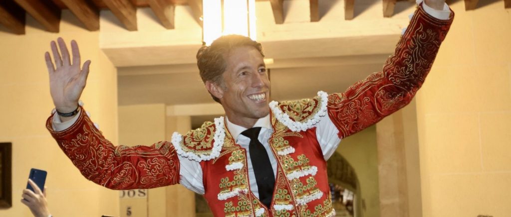 Manuel Escribano, con seis 'Victorinos' en la Feria de Alicante
