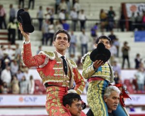 Ginés Marín e Isaac Fonseca, a hombros en Aguascalientes