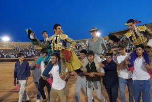 Corrida triunfal, con indulto de Perera, en Osuna