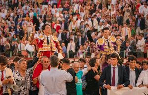 Indulto de Roca Rey, que sale a hombros con Talavante, en Jerez