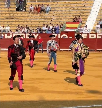 Tres orejas en la novillada de Jerez de la Frontera