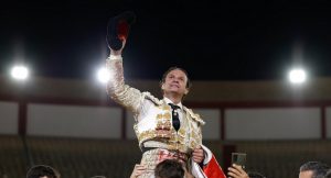 Tres orejas y puerta grande de Antonio Ferrera en Badajoz