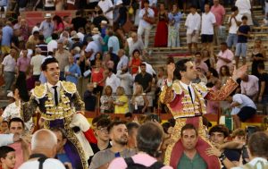 Indulto de Talavante, a hombros con Juan Ortega, en Alicante