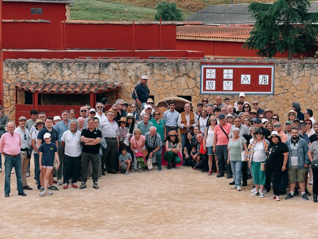 Los abonados de Burgos, en la ganadería de Antonio Bañuelos