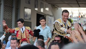 Juan Bautista y Marco Pérez triunfan con rotundidad en Istres