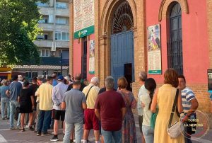 Expectación en Huelva en el inicio de la venta de entradas sueltas