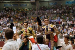 Salida a hombros de Emilio de Justo y Tomás Rufo en Burgos