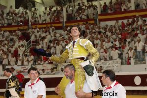 Roca Rey, nombre propio en la corrida de Dax