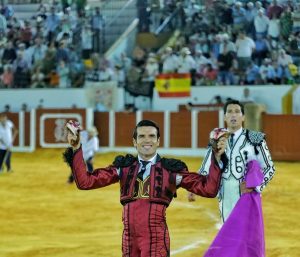 Emilio de Justo y Marco Pérez, a hombros en Antequera