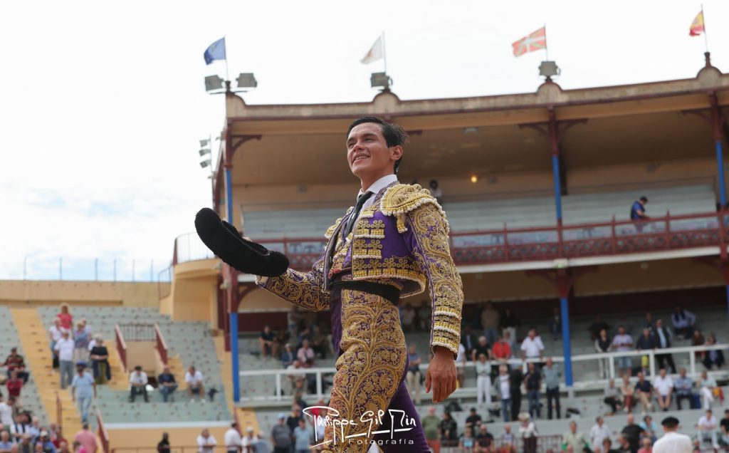 Pedro Luis corta una oreja en la matinal de Bayona