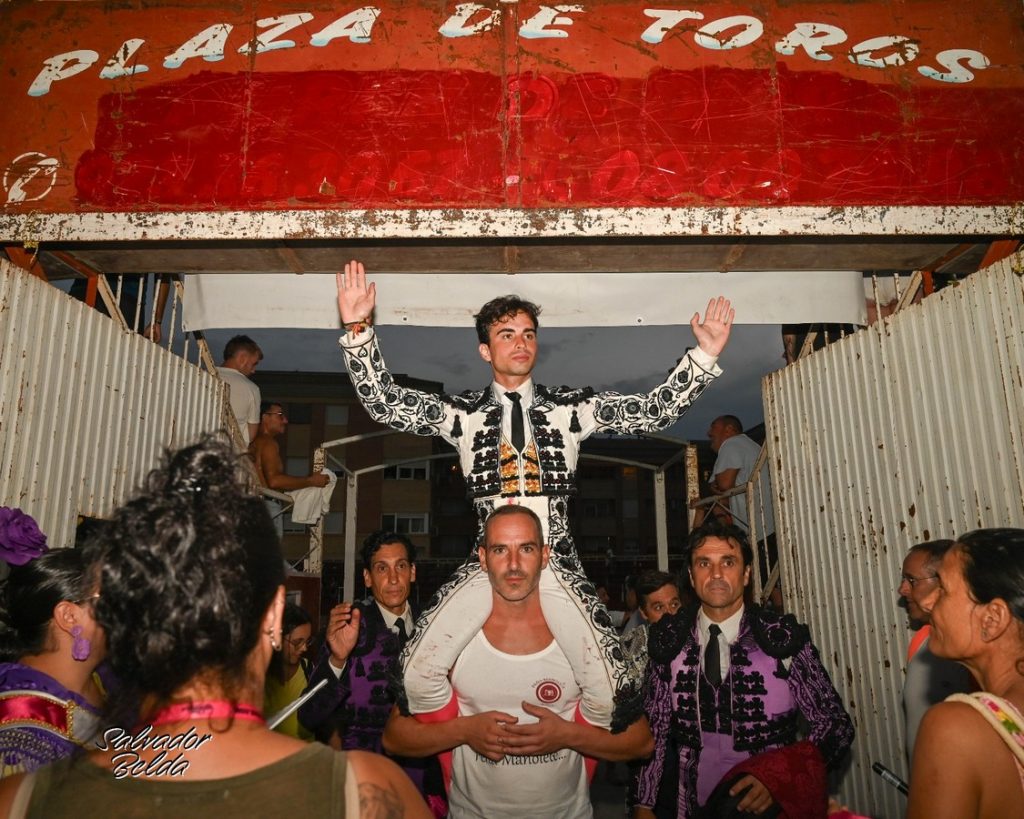 Joselito de Córdoba resucita la emoción en Blanca