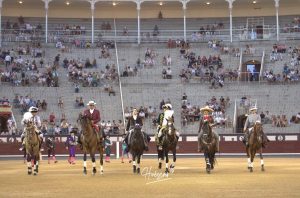 Tres vueltas al ruedo en la corrida de rejones de Las Ventas