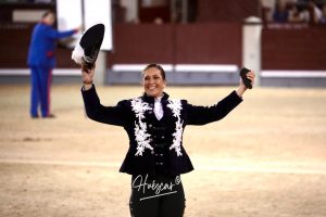 Ana Rita toca pelo en Las Ventas