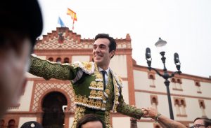 Puerta grande de Tomás Rufo en Gijón
