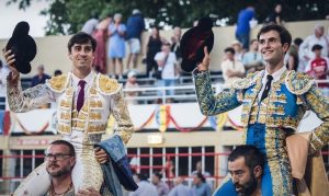Solal y Samuel Navalón abren la puerta grande en Saint-Gilles