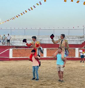 Diego Mateos y Álvaro Rojo, a hombros en Saucelle