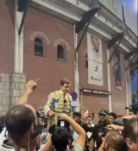 Javier Zulueta, a hombros en la primera de Sanse