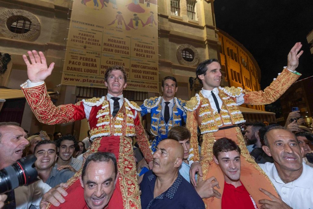 Manzanares, Juan Ortega y Borja Jiménez, a hombros en Murcia