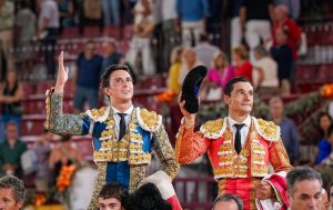Puerta grande para Paco Ureña y Roca Rey en Murcia