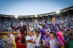 Talavante, Roca Rey y Tomás Rufo, a hombros en Palencia