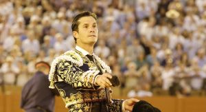 Lección por naturales de Daniel Luque en la Maestranza