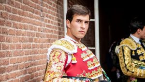 Samuel Navalón, cornada en el cuello en Algemesí