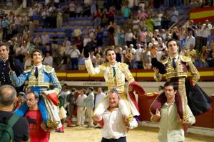 Triple puerta grande en Abarán con indulto de Tomás Rufo