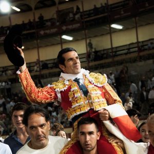 Emilio de Justo abre la puerta grande en Valladolid