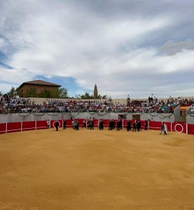Alaejos estrena con éxito su plaza de toros