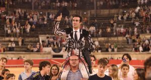 Tomás Rufo triunfa en la primera de Nimes
