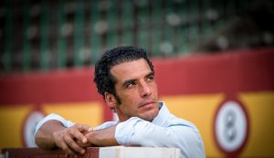 Morenito, un vestido de inspiración talaverana para su encerrona