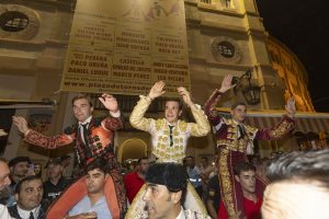 Parrita, Acebo y Zulueta, a hombros en la primera de Murcia