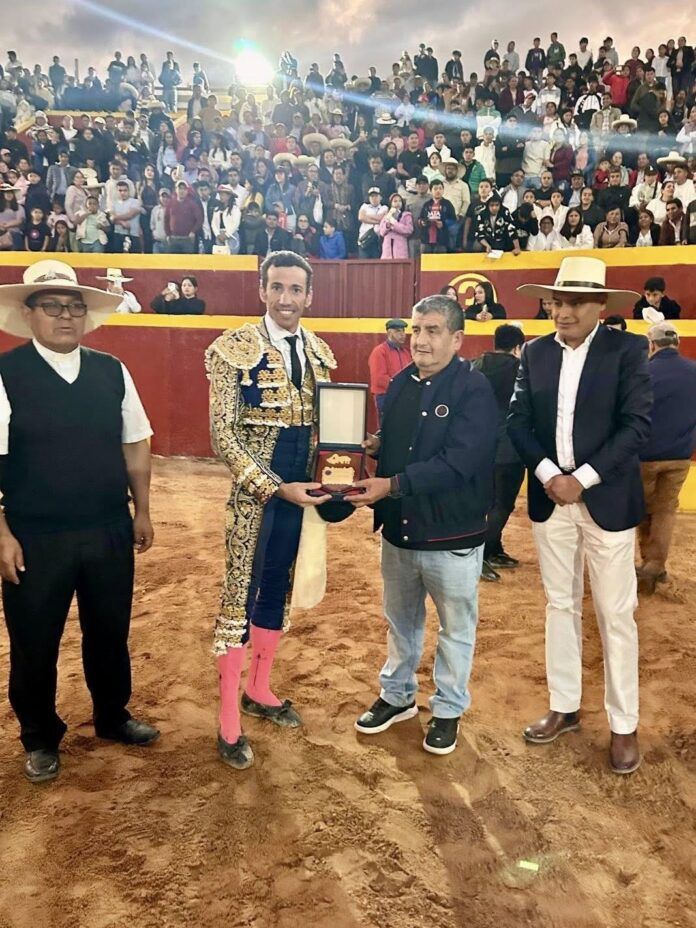 David de Miranda, Escapulario de Oro en Tacabamba