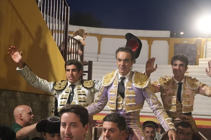 El Melli indultó a 'Bandolero' en una tarde triunfal en Villacarrillo