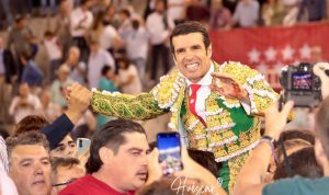 Emilio de Justo logra su quinta puerta grande en Madrid