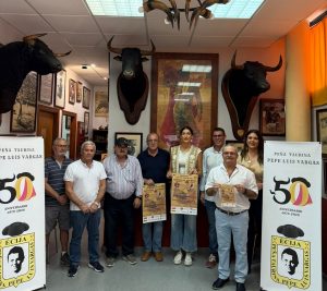 Tertulia taurina organizada por la Peña Pepe Luis Vargas en Écija